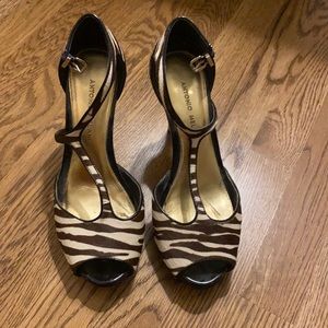 Antonio Melani zebra heels